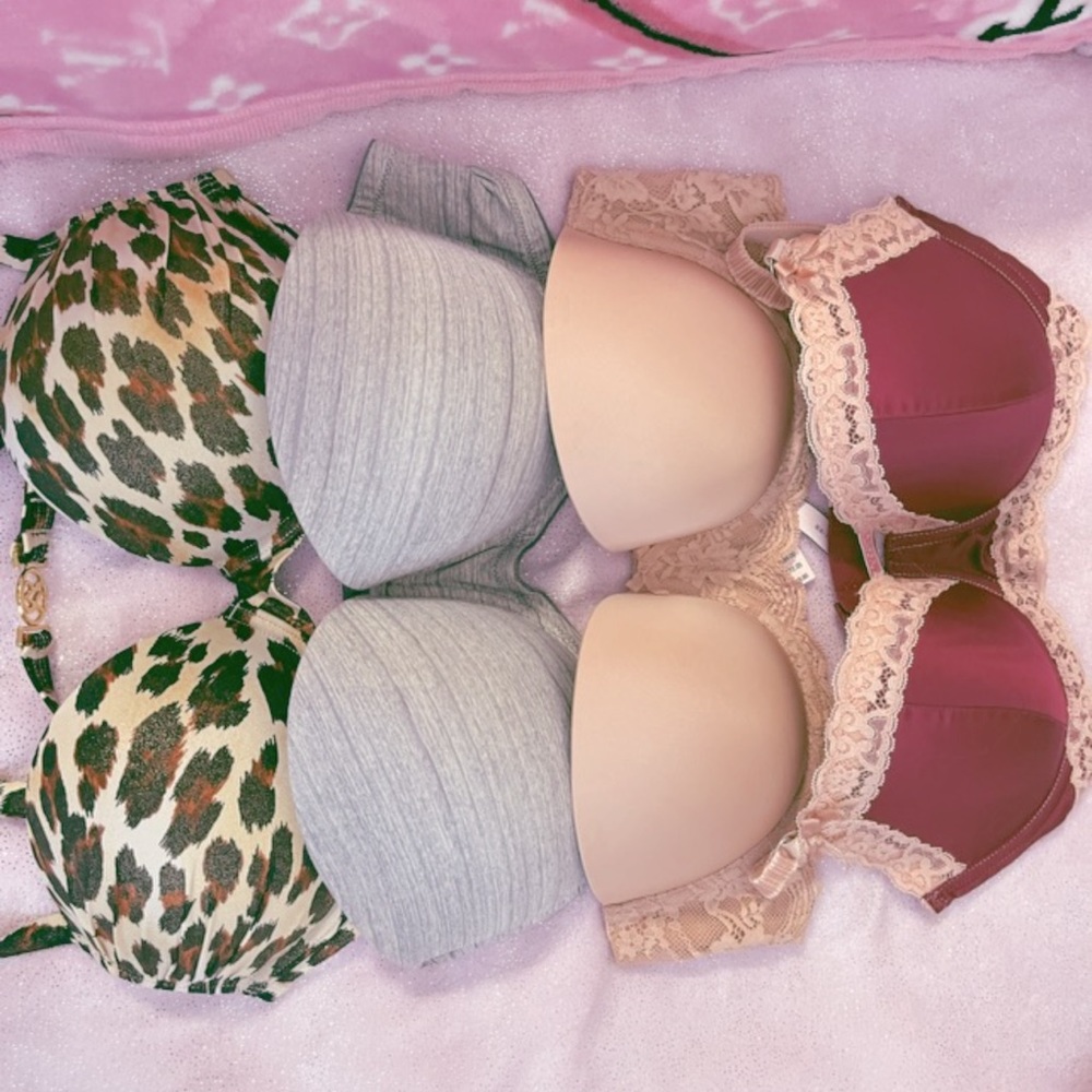 I’m selling victory secret, and pink bras